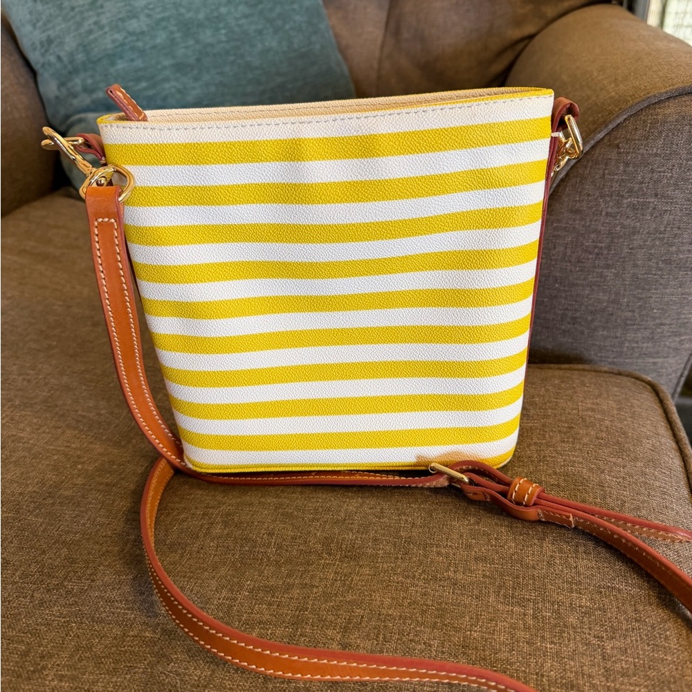 Dooney & Bourke Crossbody Bag - Picture 2 of 5
